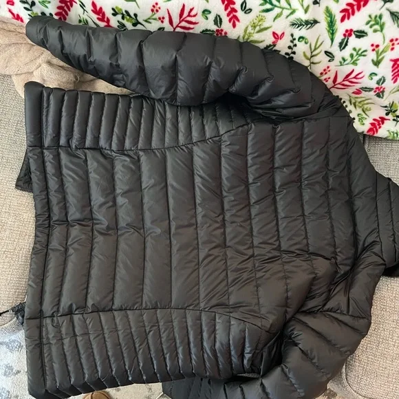Patagonia Black Down Sweater Jacket - Picture 2 of 4